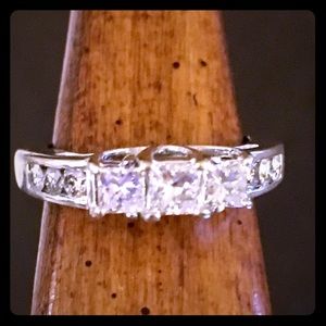 Diamond engagement ring